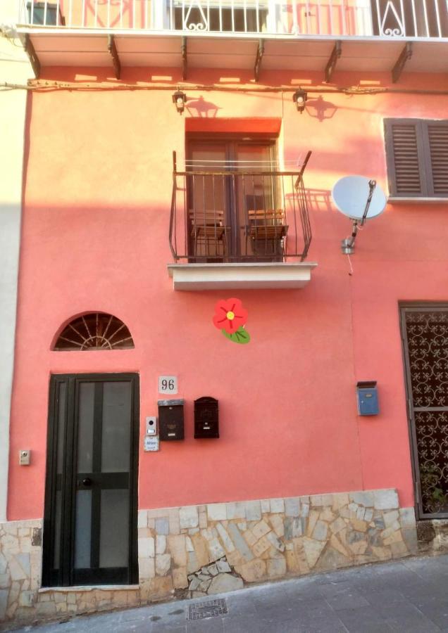 شقة Casa Adriano بروسيدا المظهر الخارجي الصورة